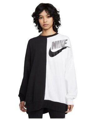 Nike Women's Sportswear oversized Outfit NWT